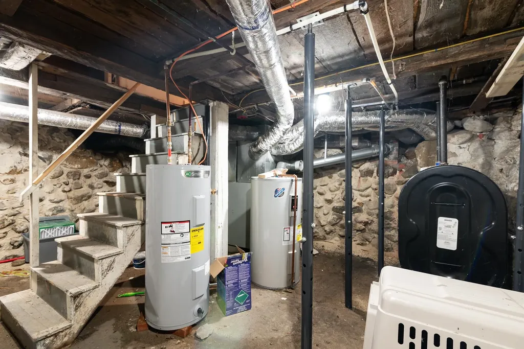 191 Main Street Alton NH 03809