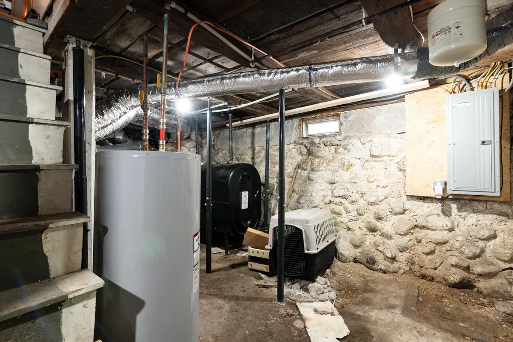 191 Main Street Alton NH 03809