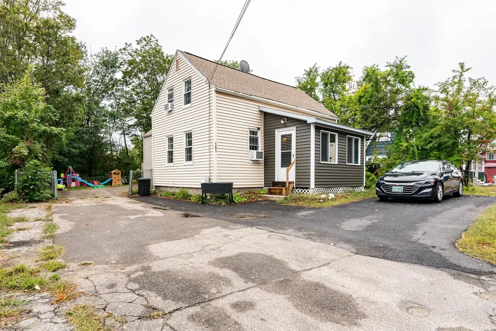 191 Main Street Alton NH 03809