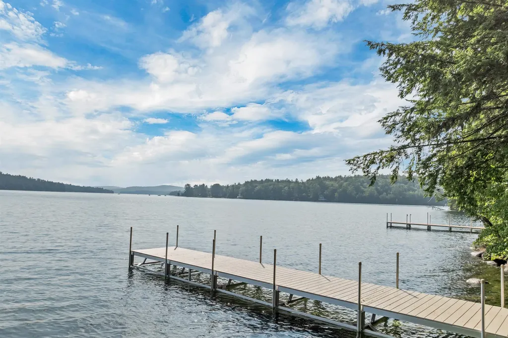 18 Brightwaters Drive New Durham NH 03855