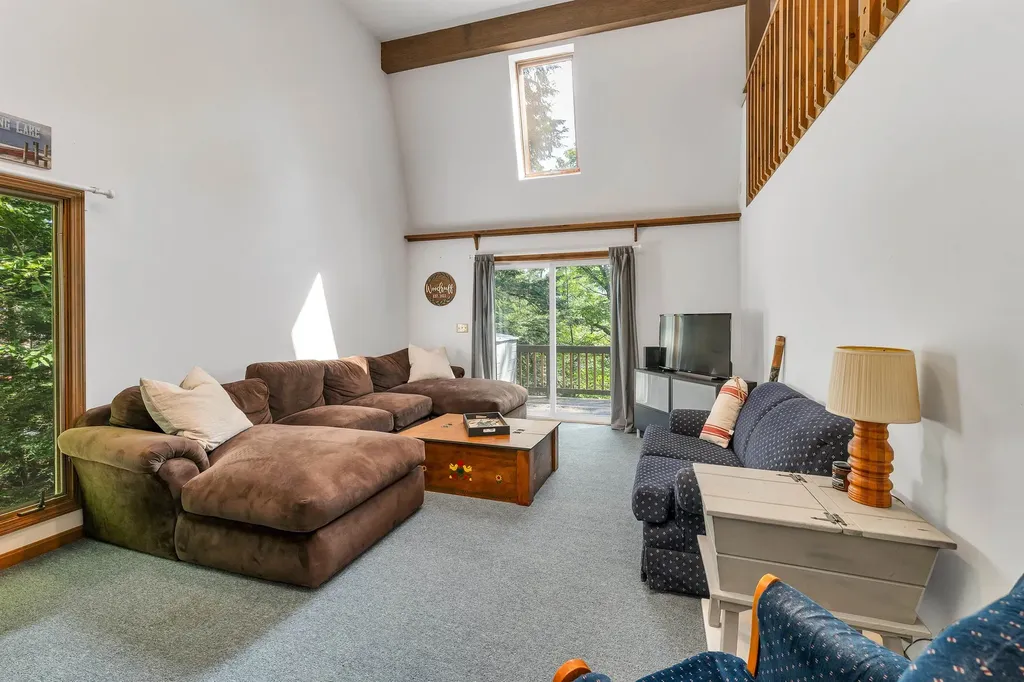 18 Brightwaters Drive New Durham NH 03855
