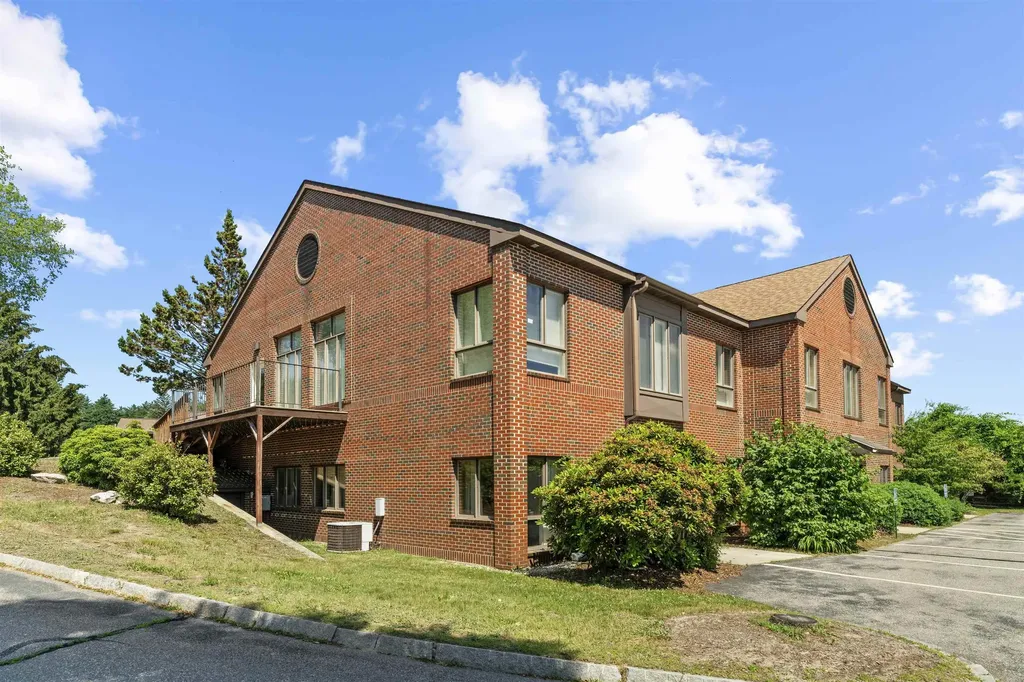 17 Armory Road Milford NH 03055