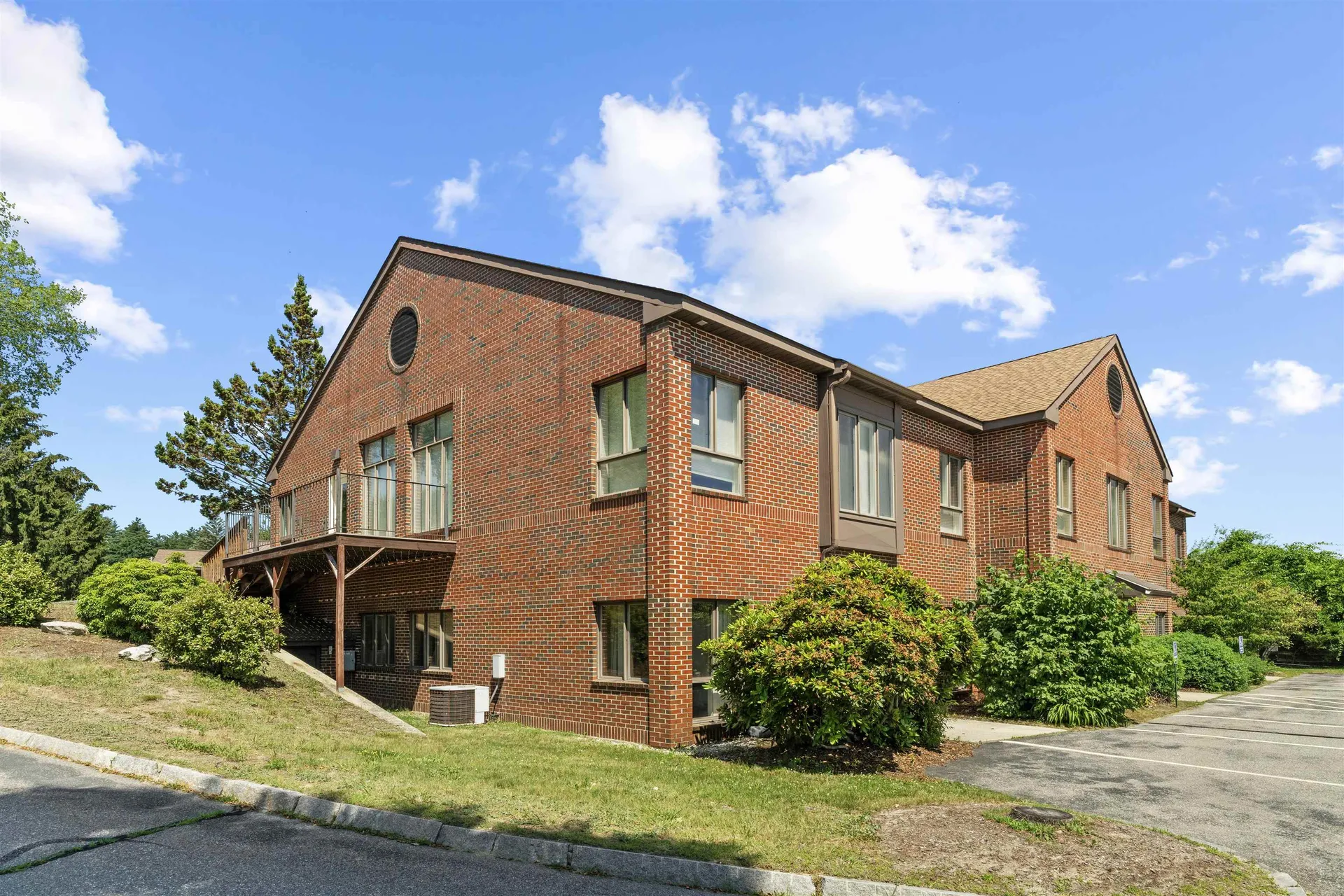 17 Armory Road Milford NH 03055