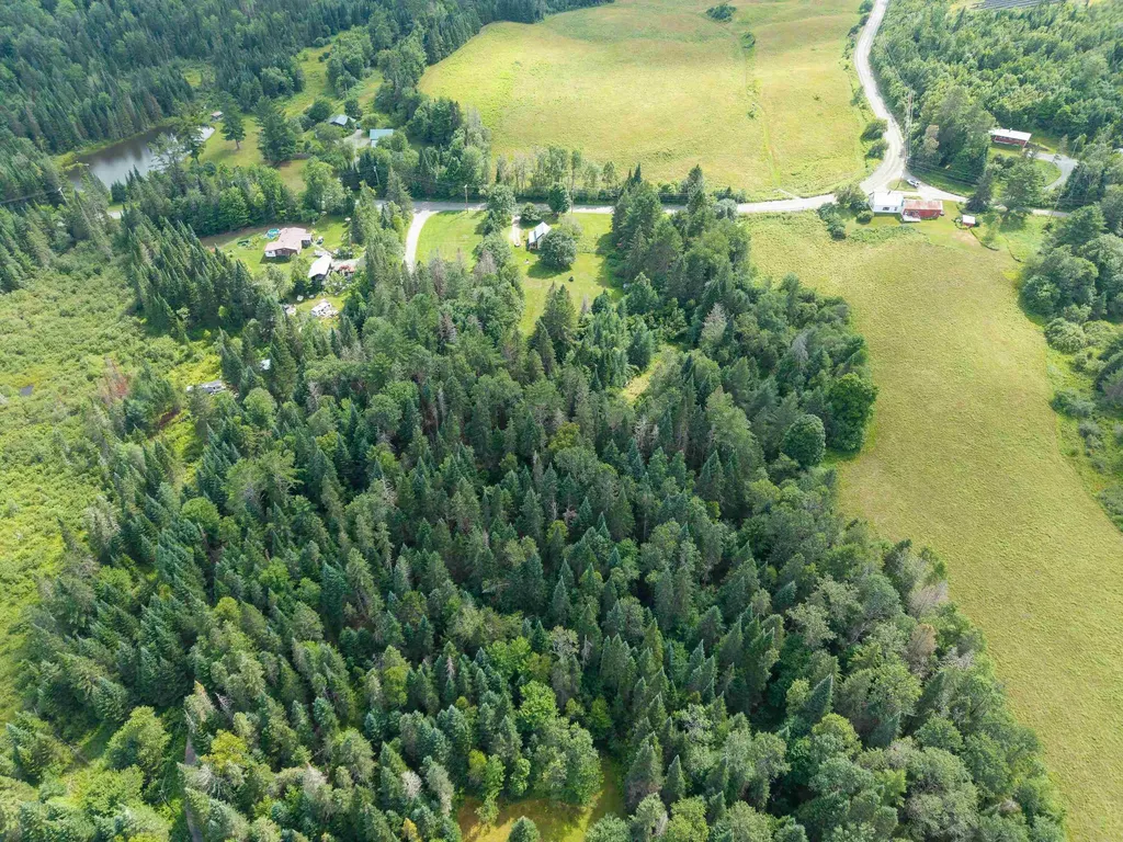 31 Privacy Lane Concord VT 05824