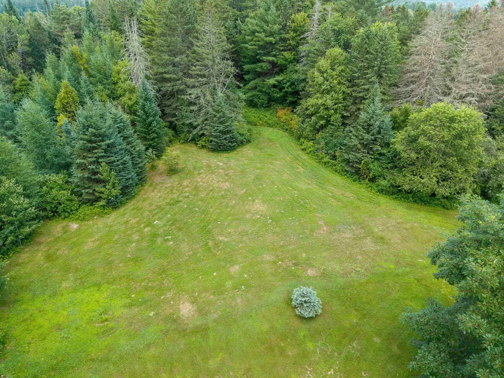 31 Privacy Lane Concord VT 05824