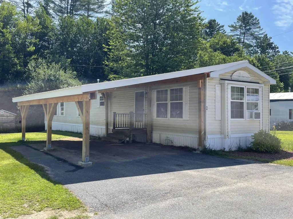 862 Mayhew Turnpike Bridgewater NH 03222