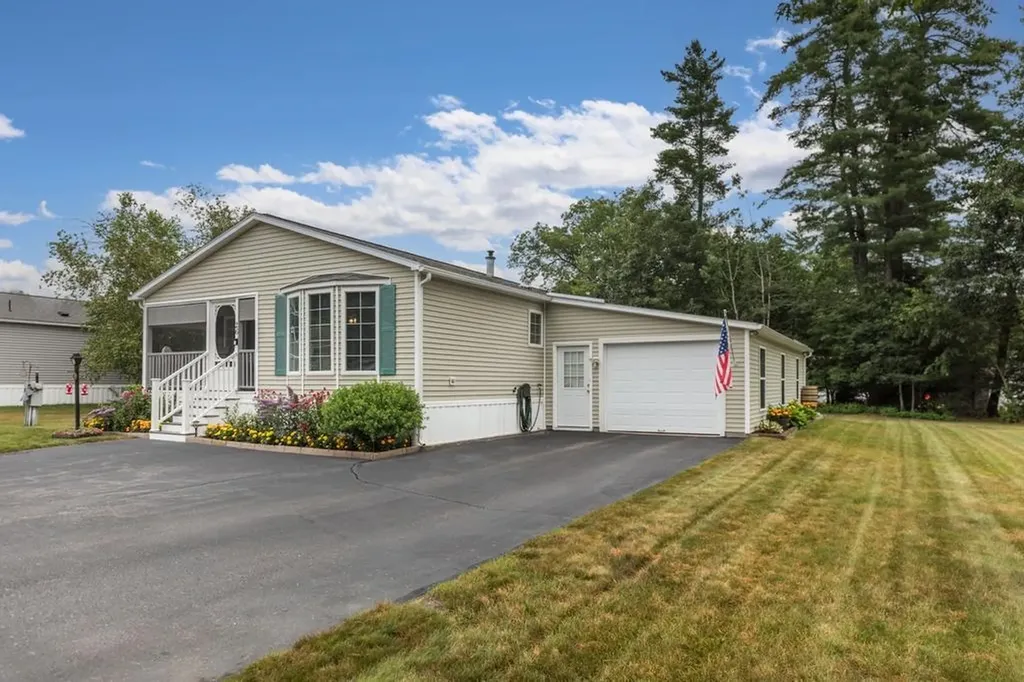 26 Watercress Drive Rochester NH 03868