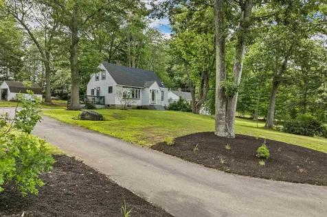 305 Green Street Somersworth NH 03878