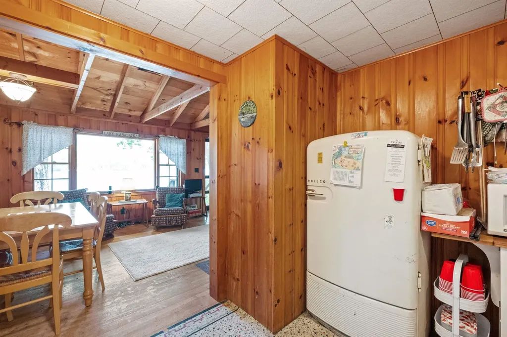 157 Kanasatka Road Moultonborough NH 03254