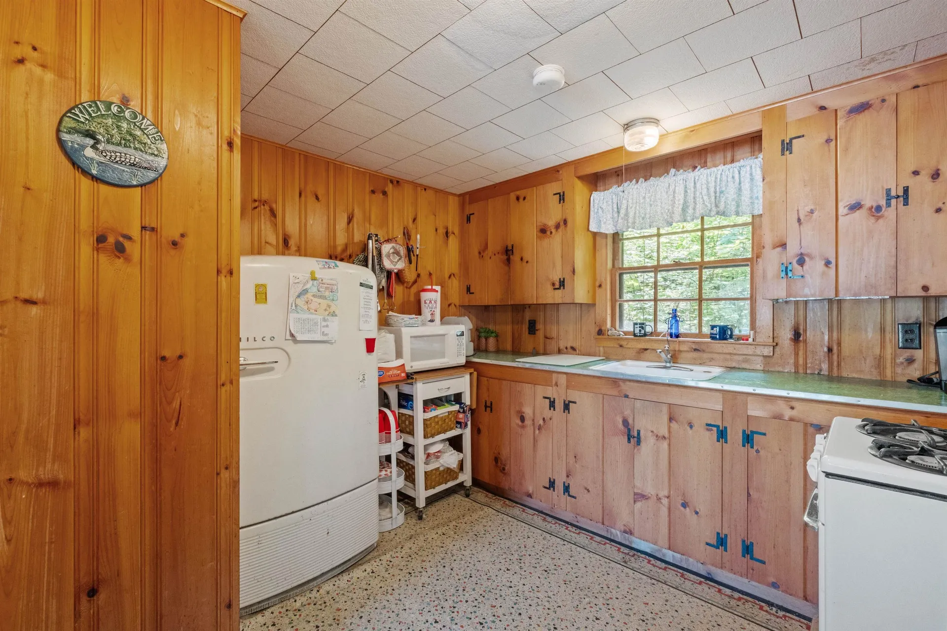 157 Kanasatka Road Moultonborough NH 03254
