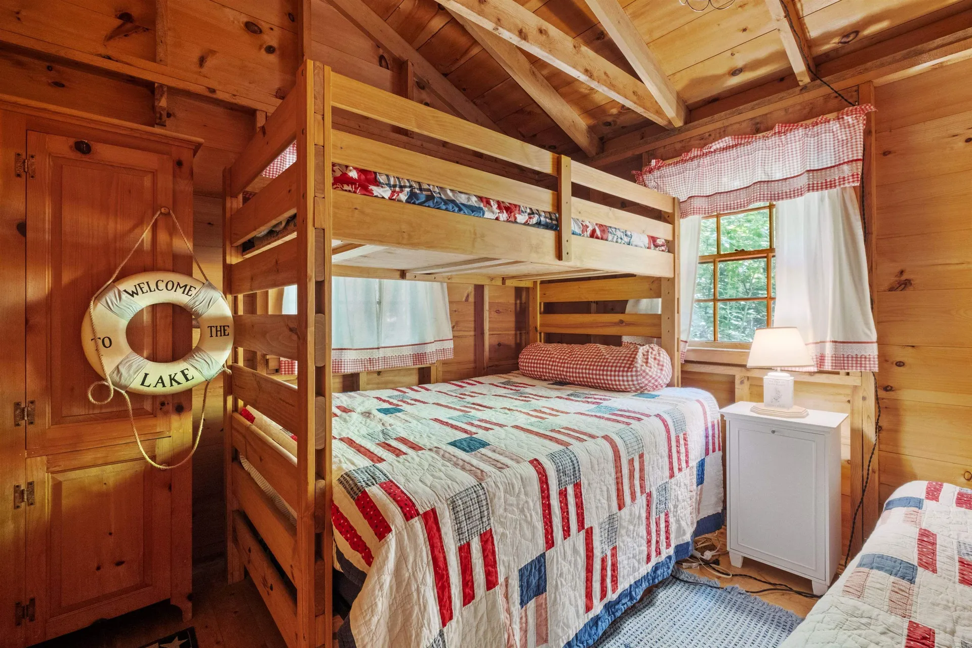 157 Kanasatka Road Moultonborough NH 03254