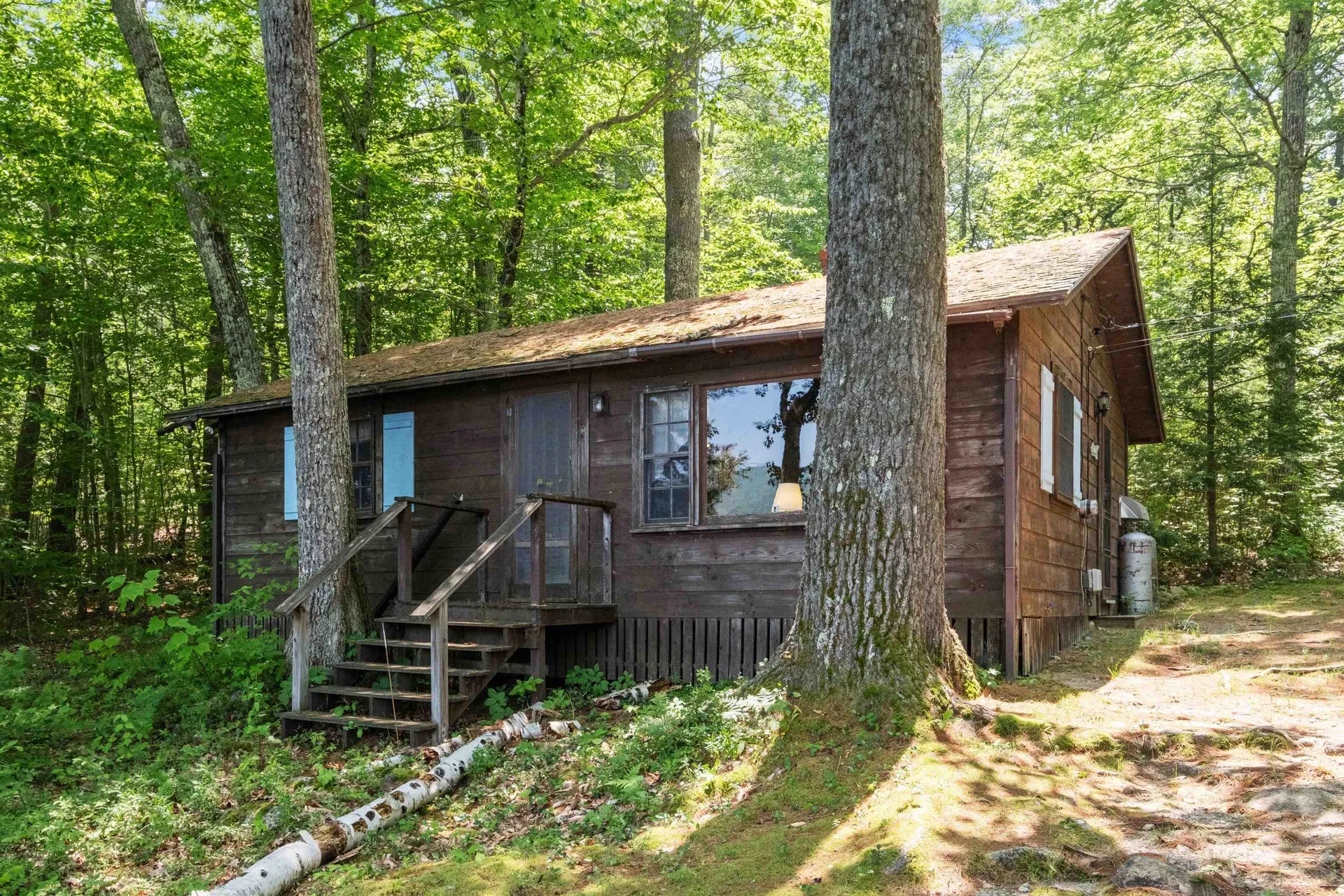 157 Kanasatka Road Moultonborough NH 03254