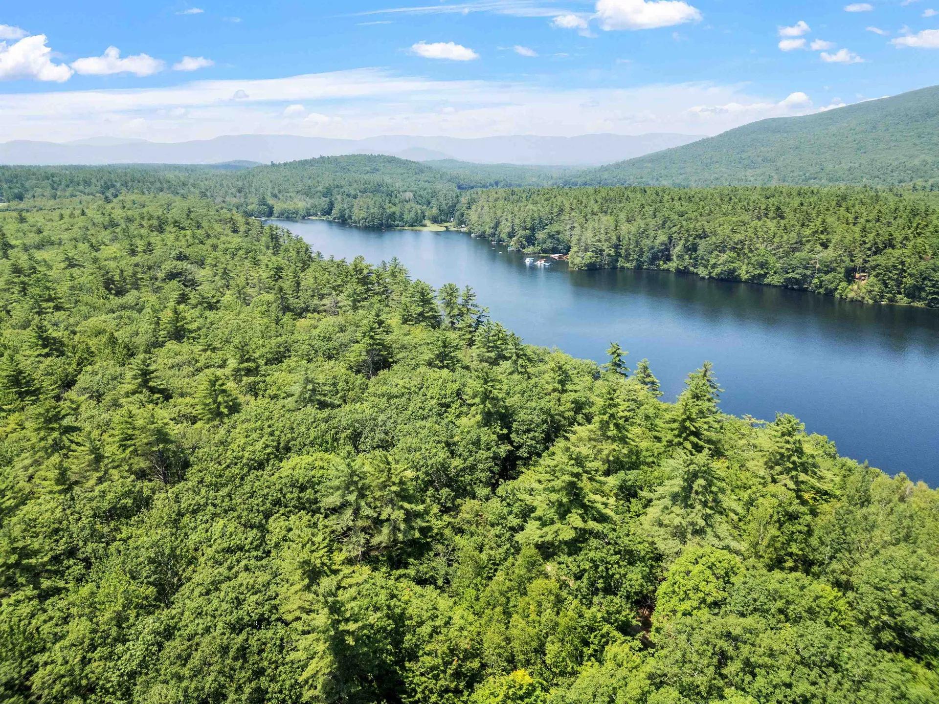 157 Kanasatka Road Moultonborough NH 03254