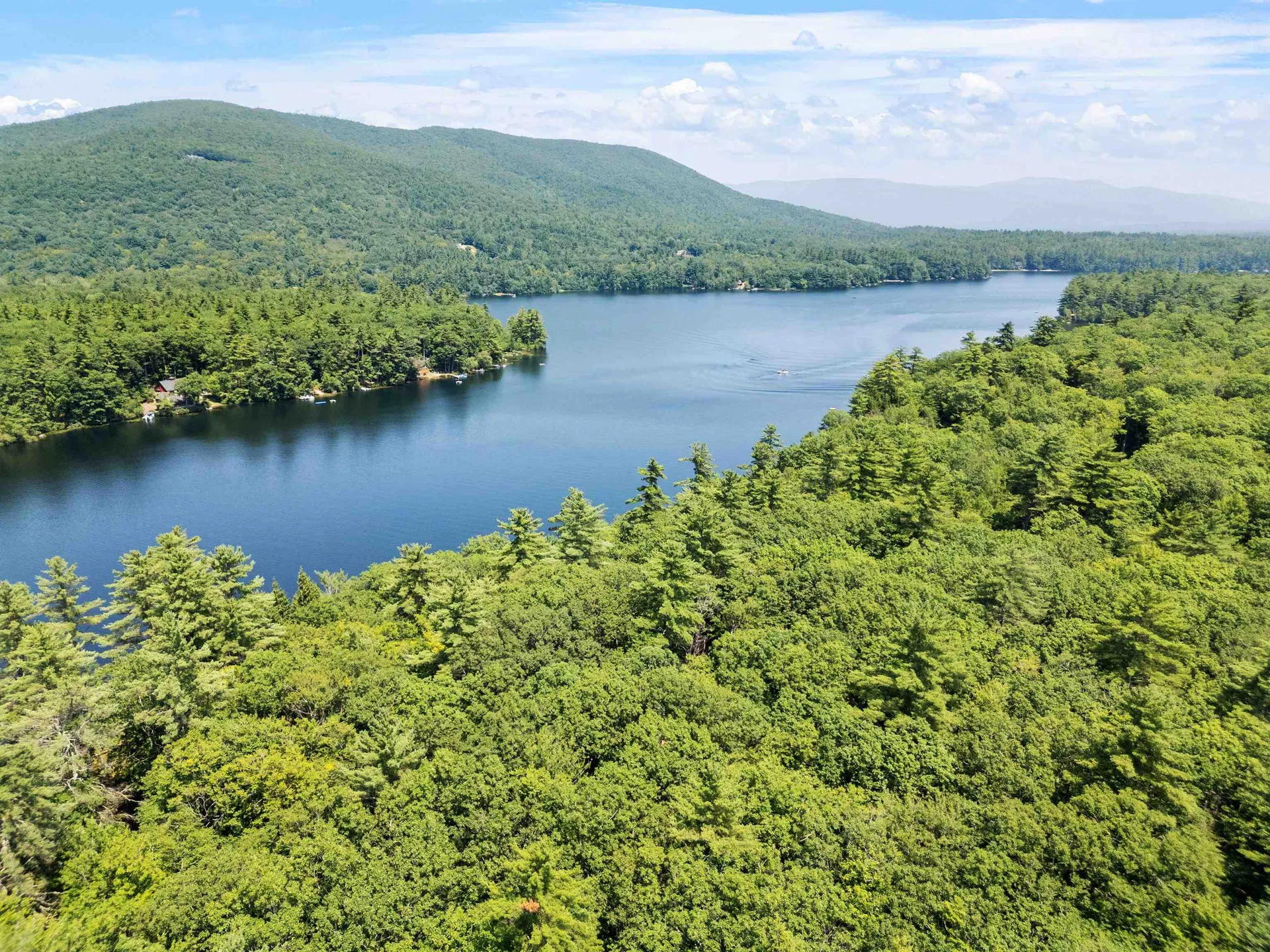 157 Kanasatka Road Moultonborough NH 03254