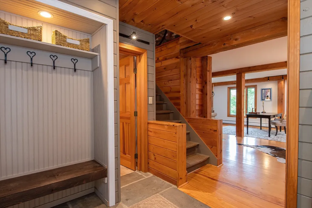 91 East Hill Road Wilmington VT 05363