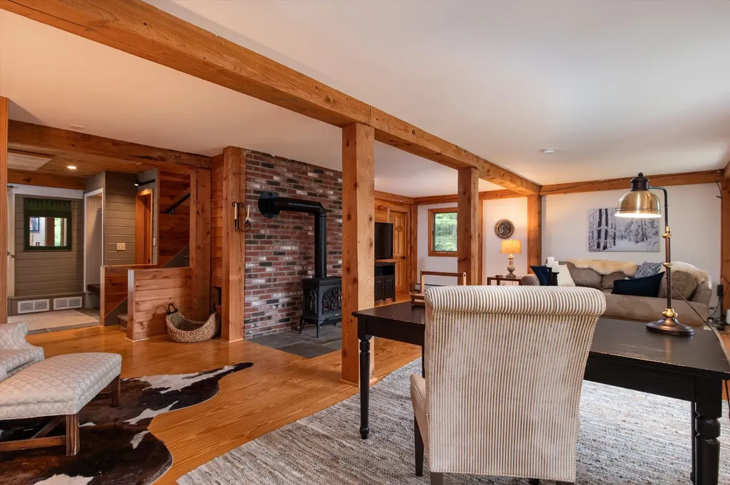 91 East Hill Road Wilmington VT 05363
