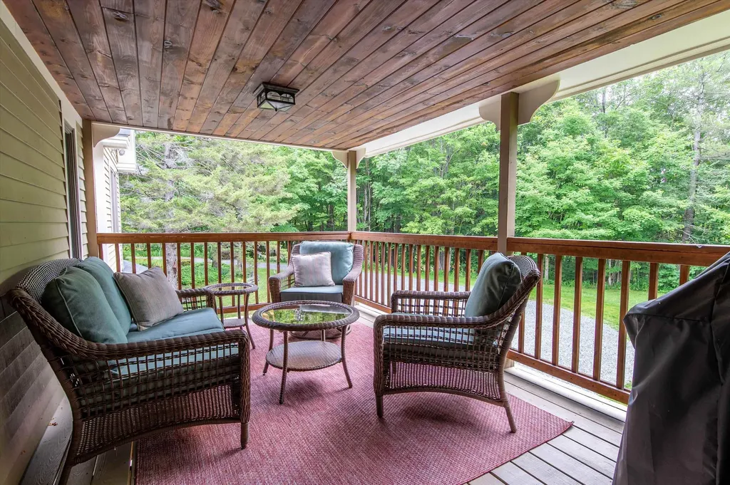 91 East Hill Road Wilmington VT 05363