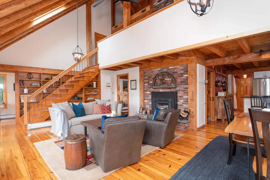 91 East Hill Road Wilmington VT 05363