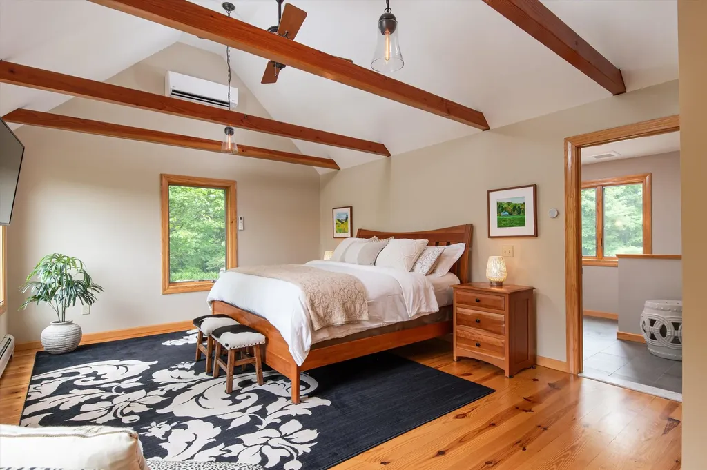 91 East Hill Road Wilmington VT 05363