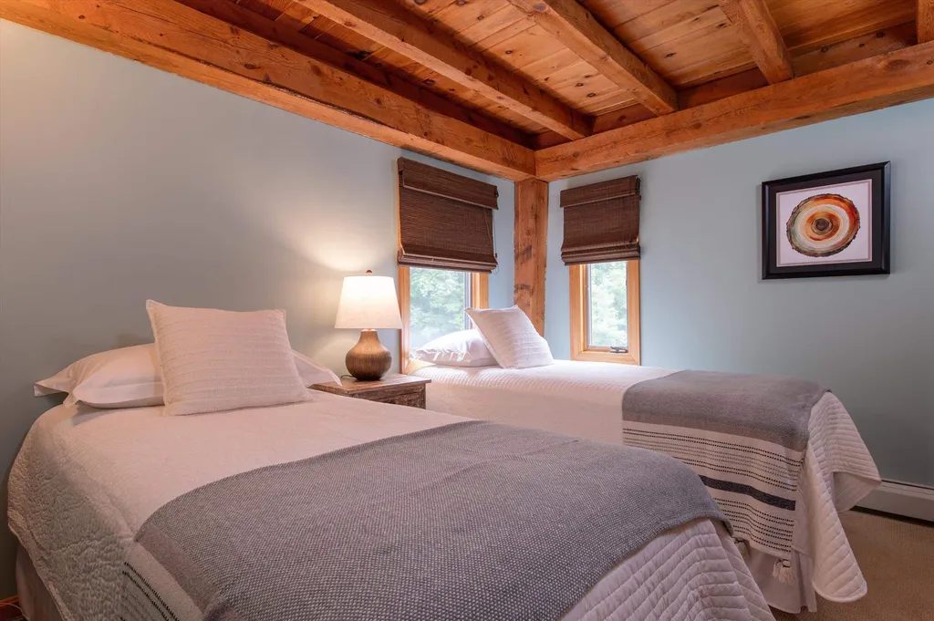91 East Hill Road Wilmington VT 05363
