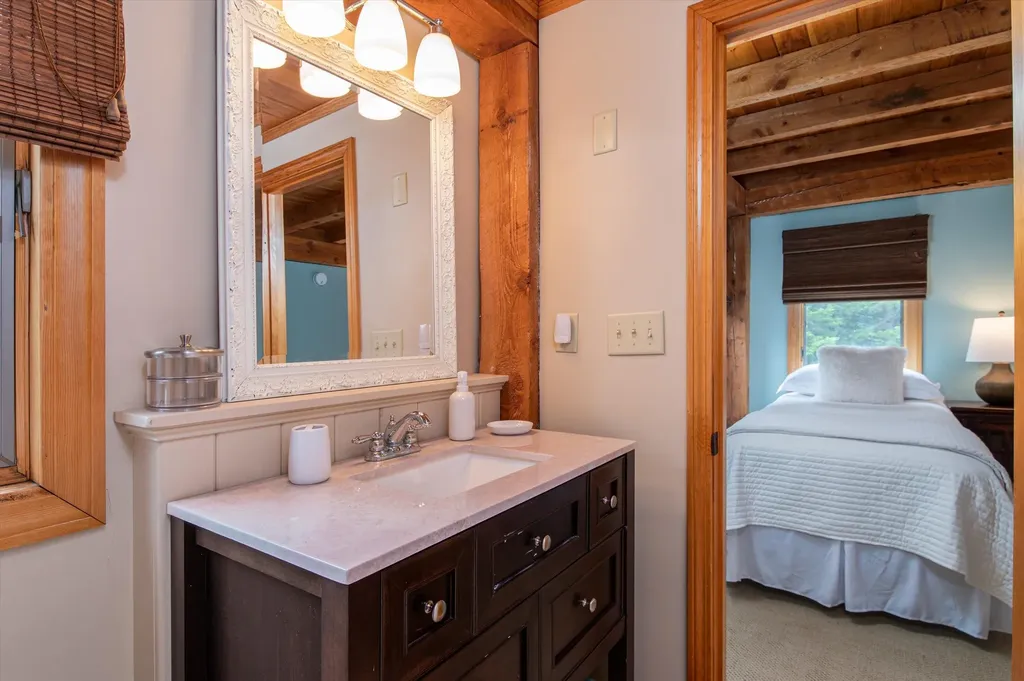 91 East Hill Road Wilmington VT 05363
