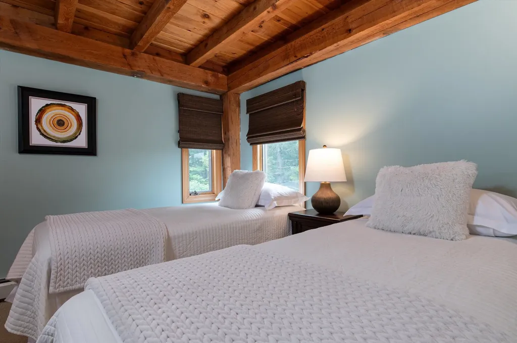 91 East Hill Road Wilmington VT 05363