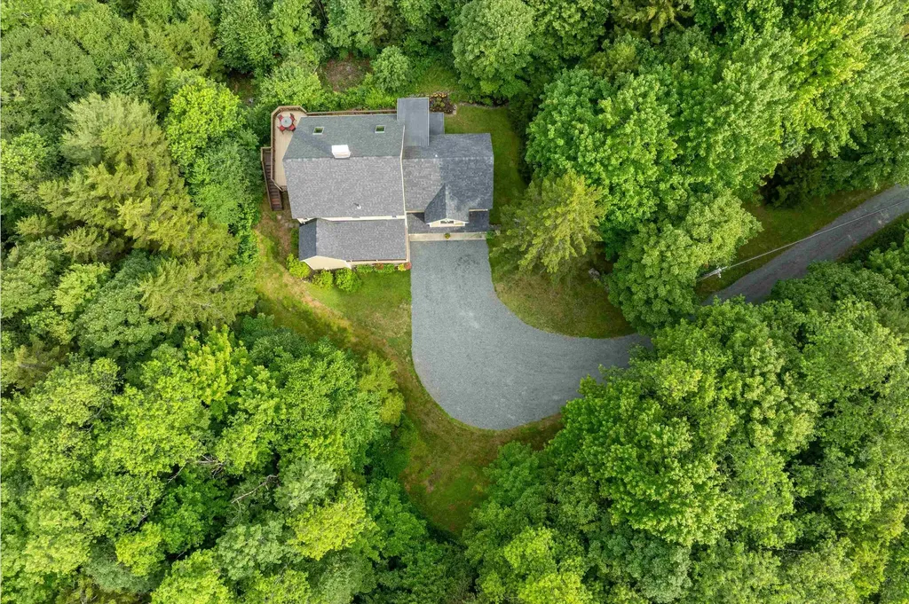 91 East Hill Road Wilmington VT 05363