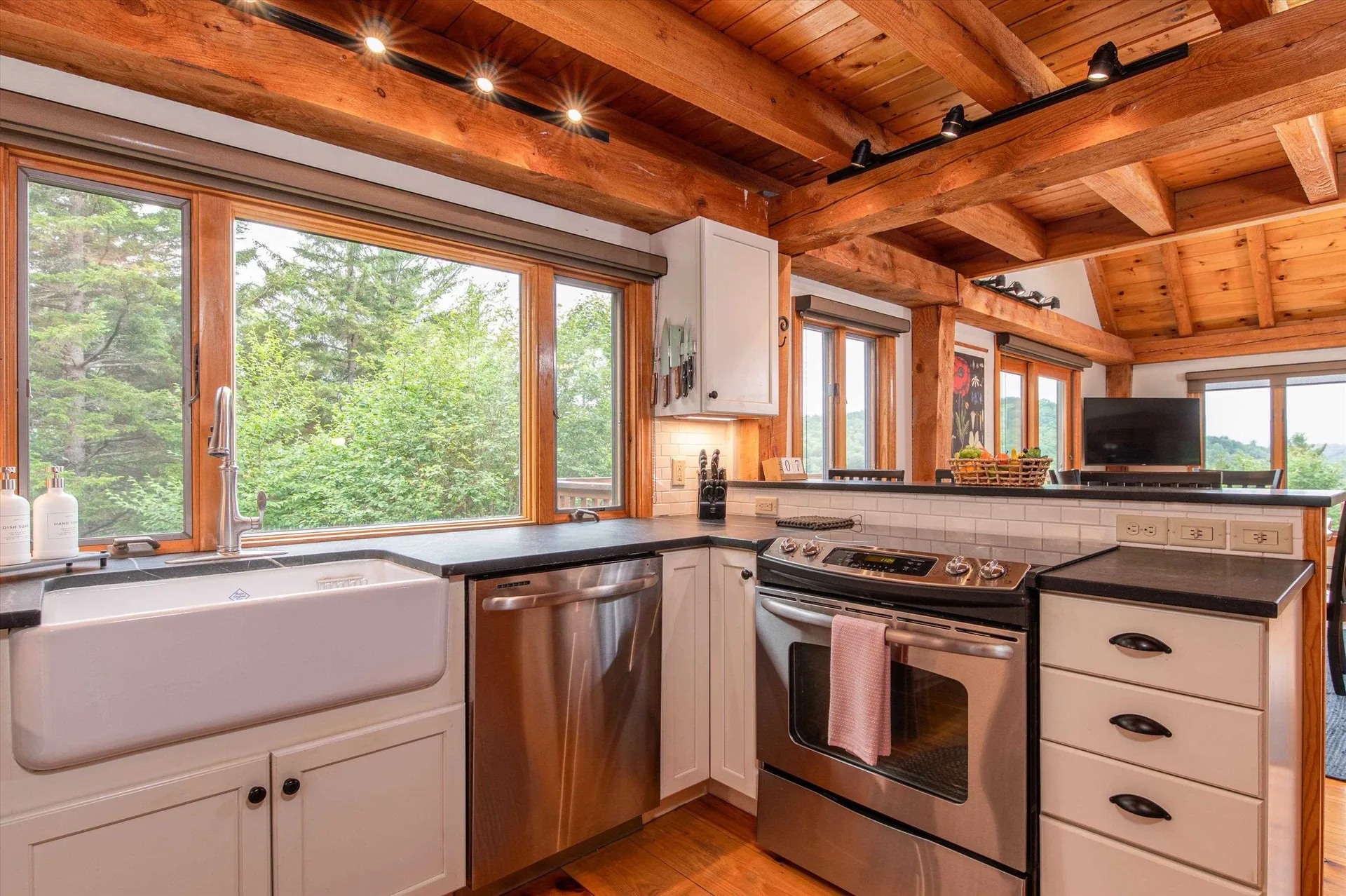 91 East Hill Road Wilmington VT 05363
