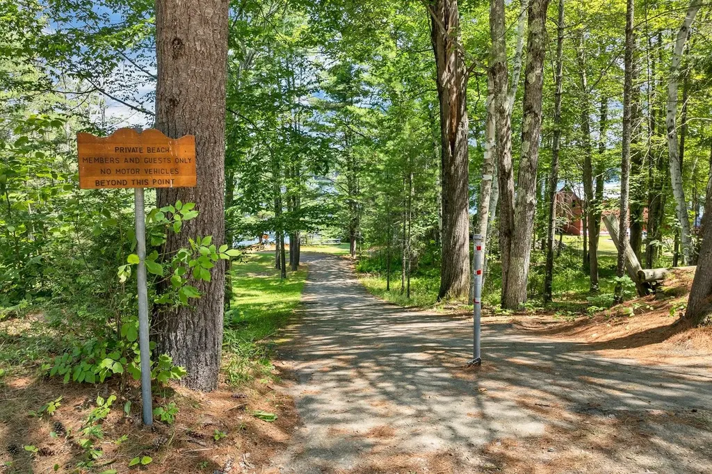 10 Woodridge Road Moultonborough NH 03254