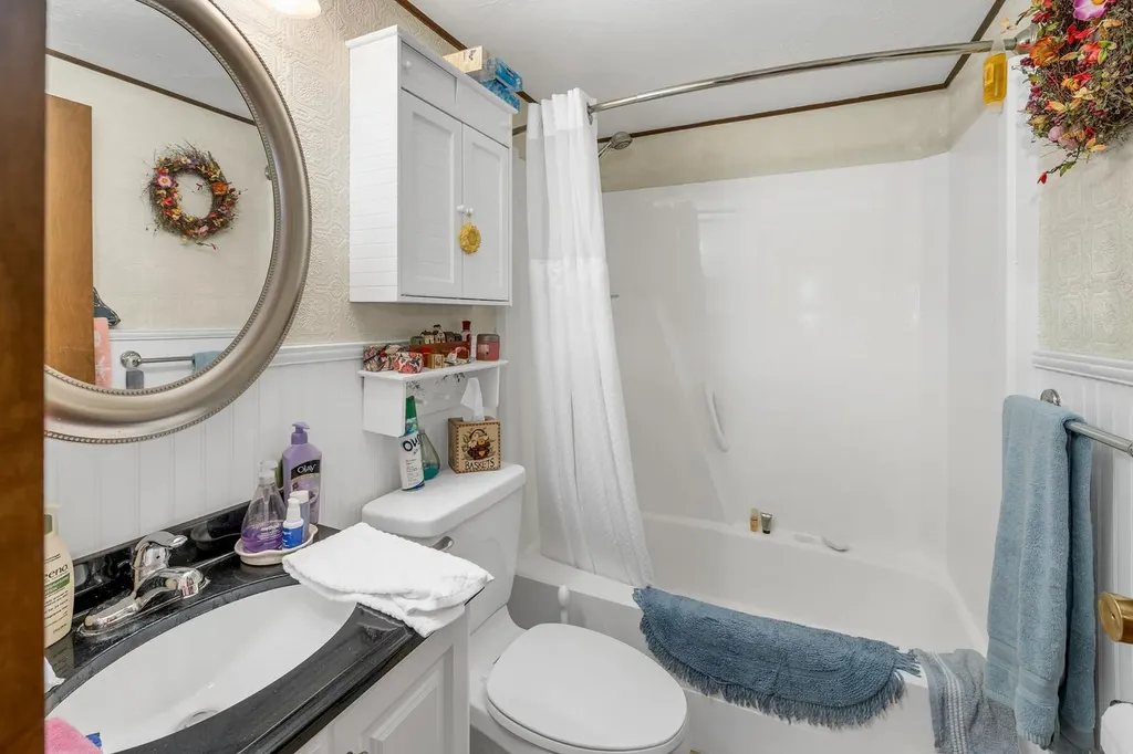 10 Woodridge Road Moultonborough NH 03254