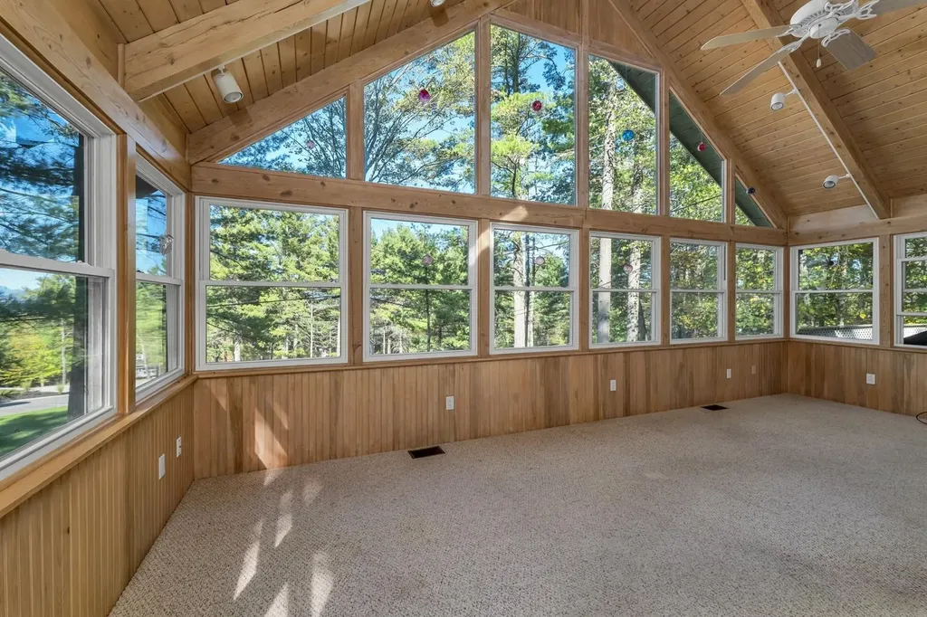 10 Woodridge Road Moultonborough NH 03254