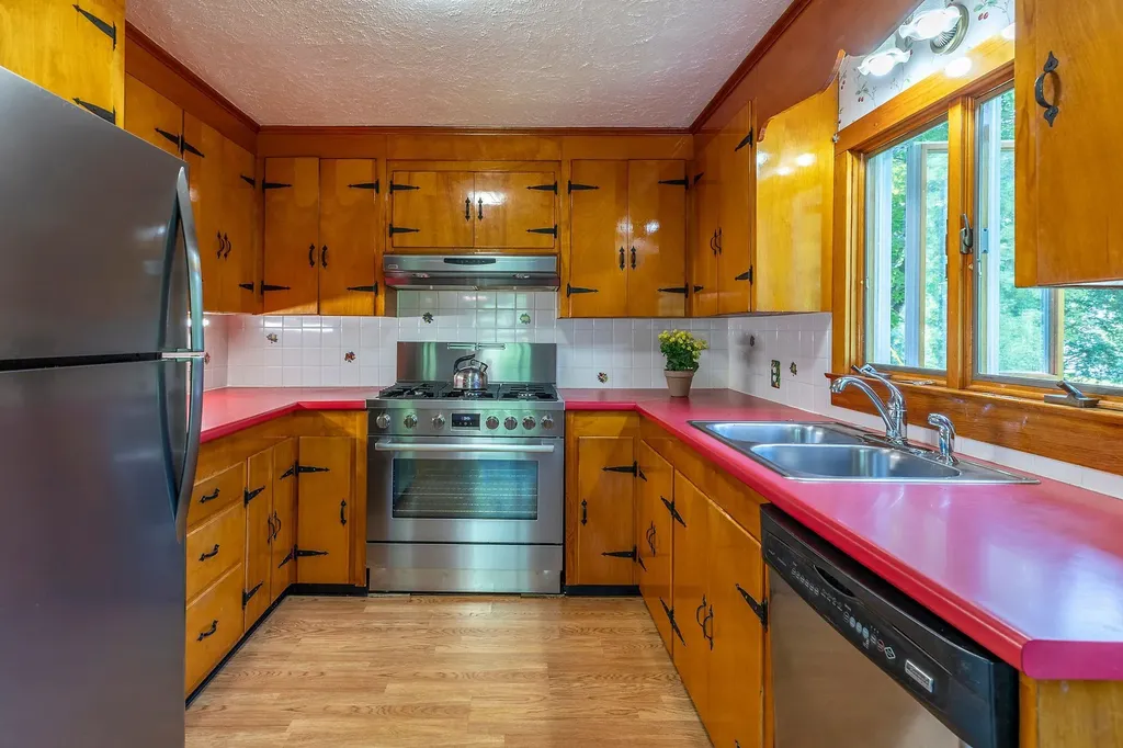 150 Williams Street Londonderry VT 05148