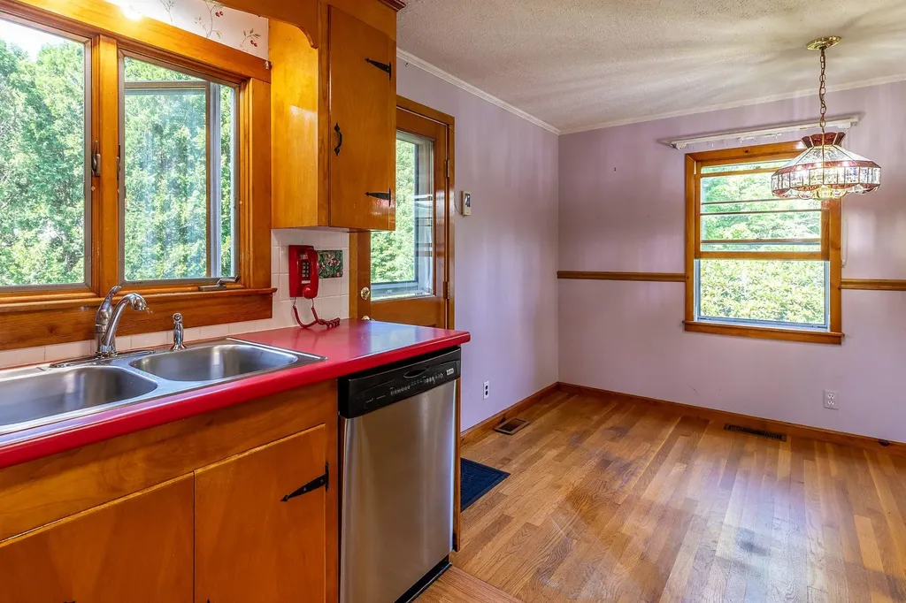 150 Williams Street Londonderry VT 05148