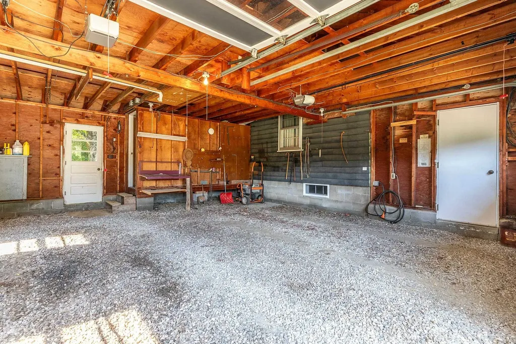 150 Williams Street Londonderry VT 05148