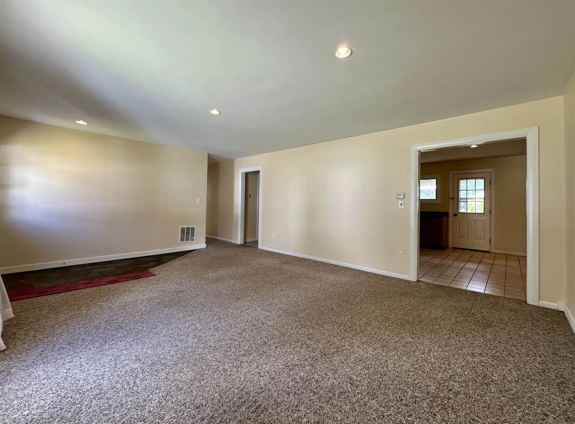 1 Wayne Avenue Claremont NH 03743