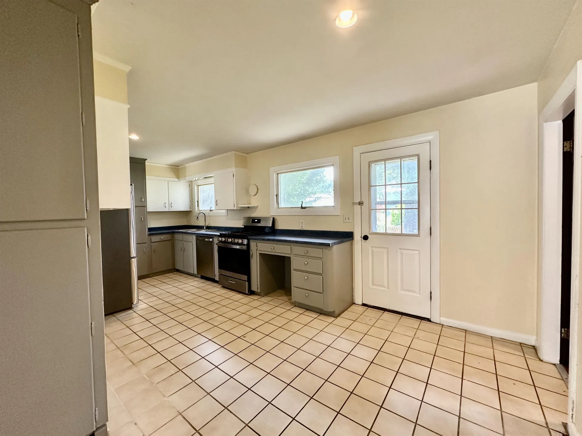 1 Wayne Avenue Claremont NH 03743