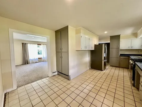 1 Wayne Avenue Claremont NH 03743