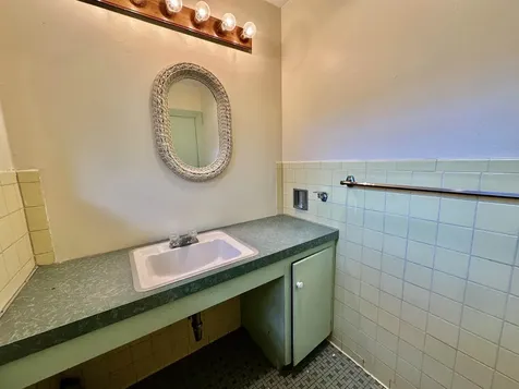 1 Wayne Avenue Claremont NH 03743