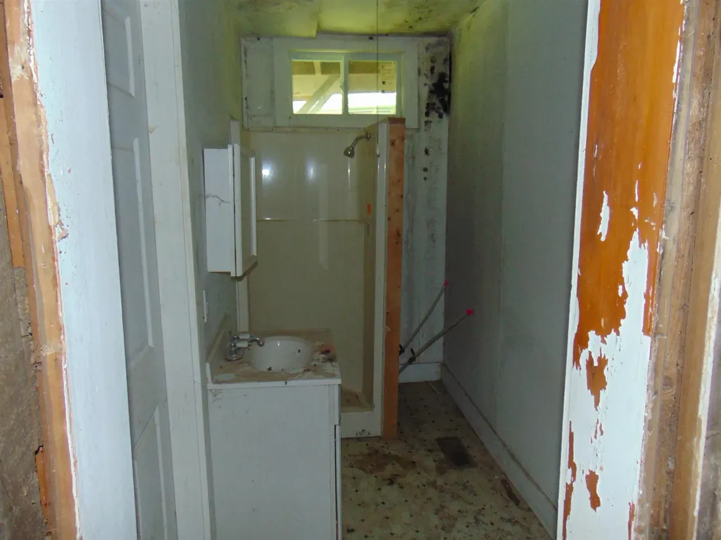 74 Mountain Avenue St. Johnsbury VT 05819