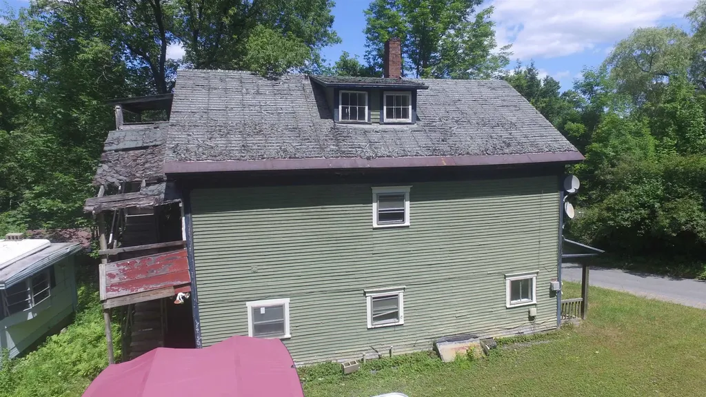 74 Mountain Avenue St. Johnsbury VT 05819