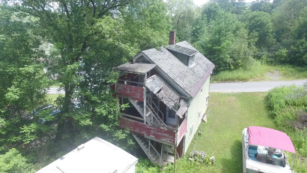 74 Mountain Avenue St. Johnsbury VT 05819