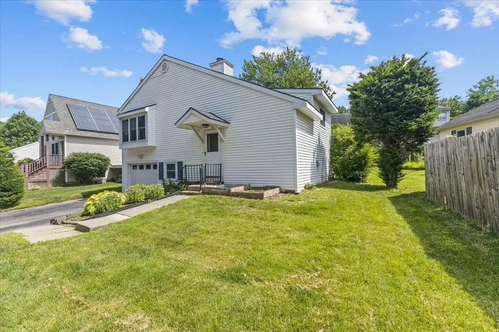 33 Valley Ridge Road South Burlington VT 05403