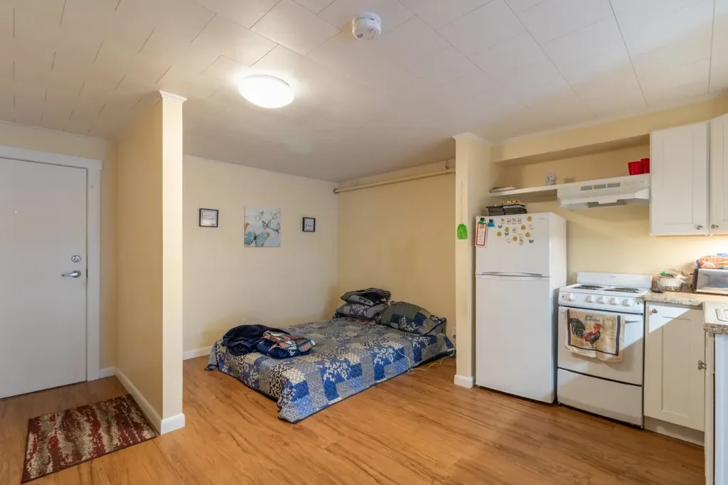 979 Vt Route 100 Westfield VT 05874-9797