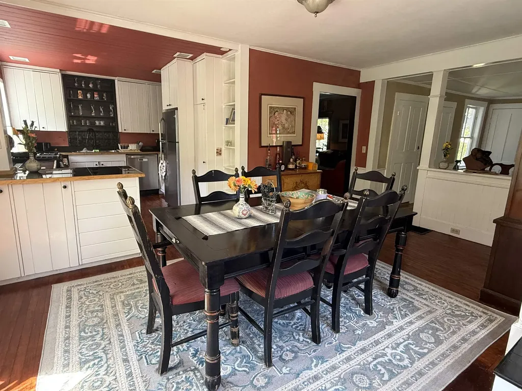 53 Commonwealth Avenue Hyde Park VT 05655