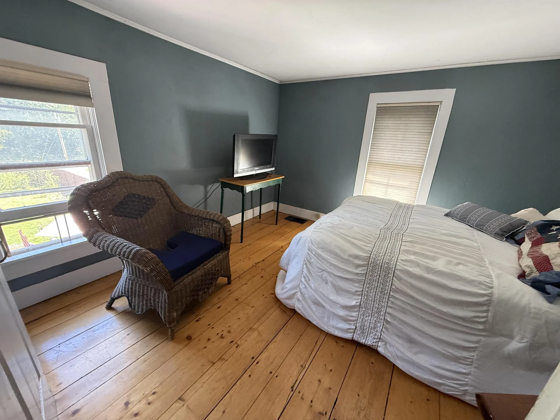 53 Commonwealth Avenue Hyde Park VT 05655