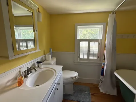 53 Commonwealth Avenue Hyde Park VT 05655