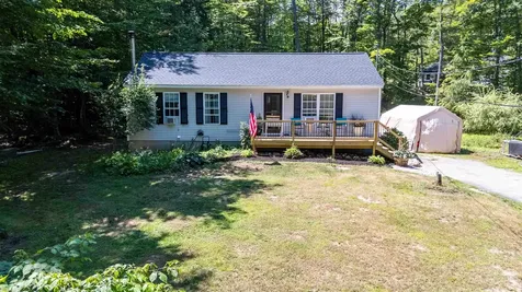 21 Woodcrest Drive Ossipee NH 03864