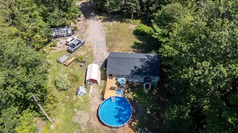 21 Woodcrest Drive Ossipee NH 03864