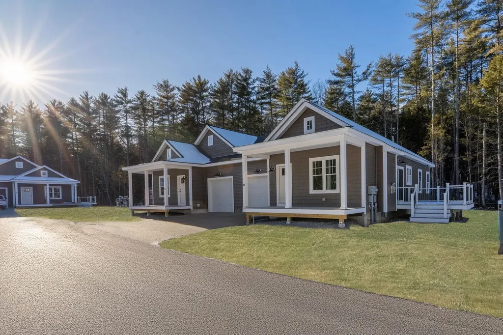 1a Debbie Lane Amherst NH 03031