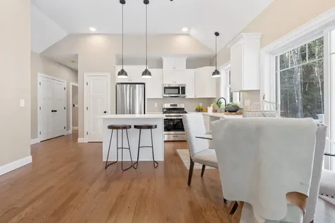 1A Debbie Lane Amherst NH 03031